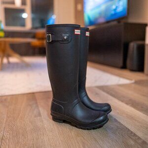 Hunter Original Tall Rain Boots in Black Matte